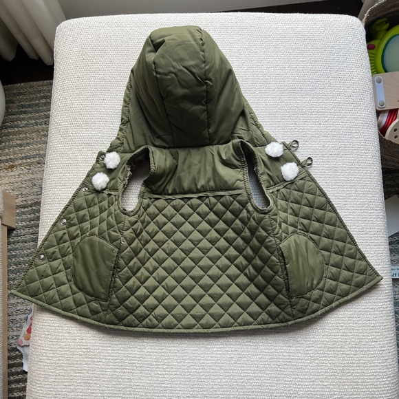 18M Green Vest - Picture 2 of 3